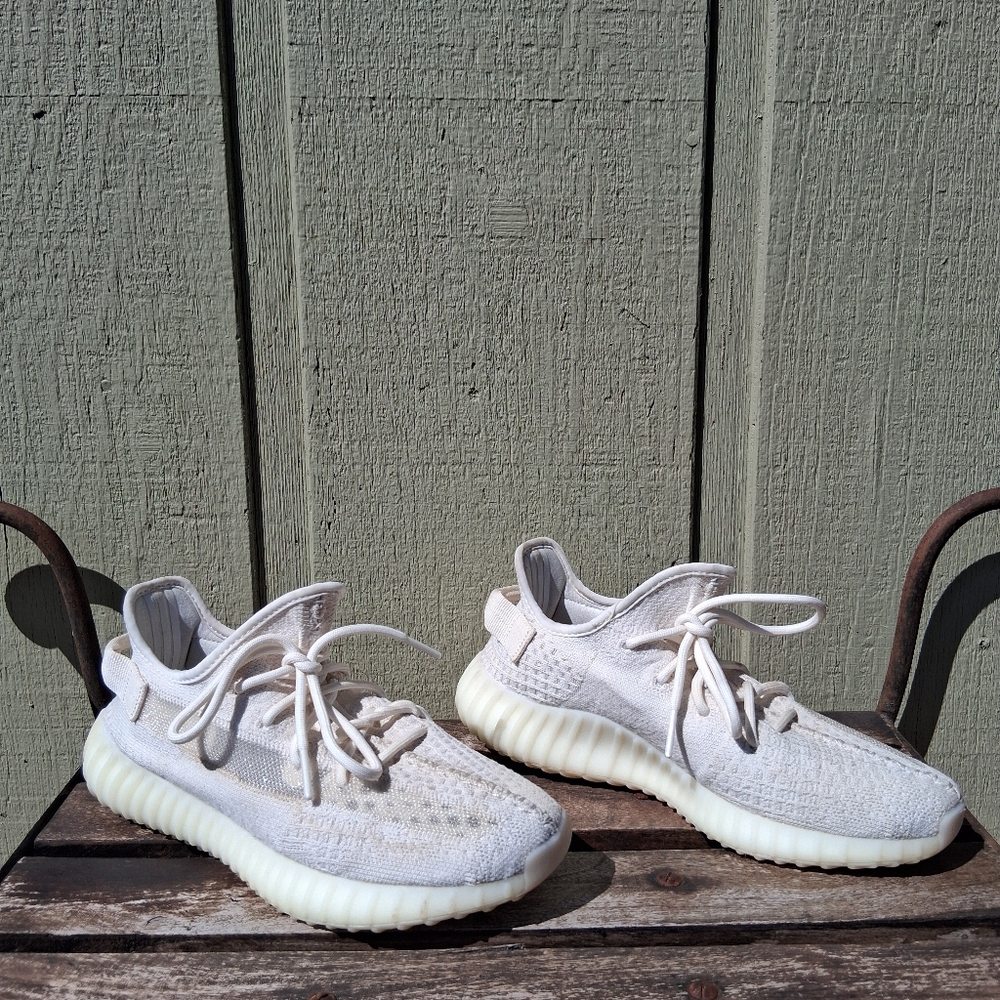 Adidas Yeezy Boost 350 V2 Bone Size 9